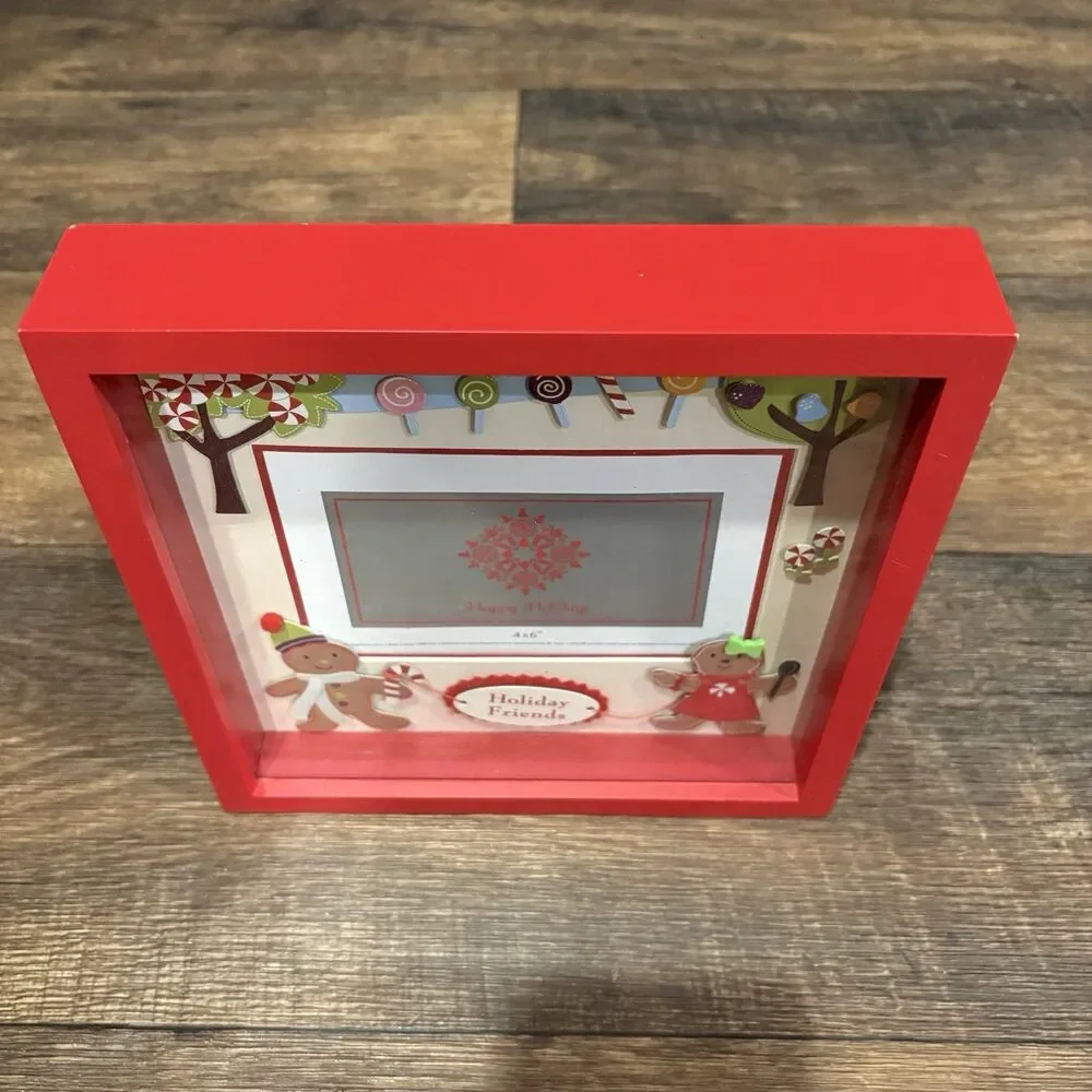 Red Holiday Friends Gingerbread Man Shadow Box Wood Photo Frame 4x6